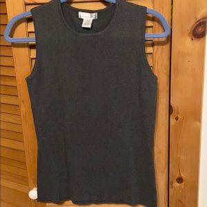 Munsingwear Sleeveless Sweater in Dark Gray